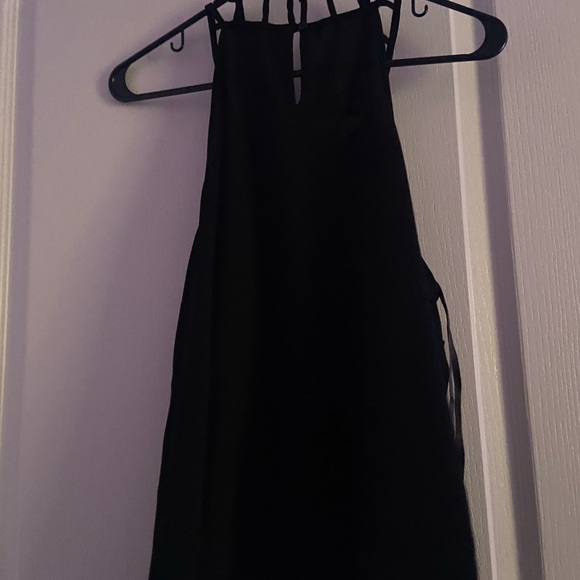 Black top - Picture 3 of 3